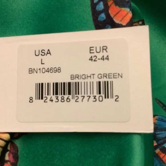 Steve Madden butterfly top - Picture 4 of 9